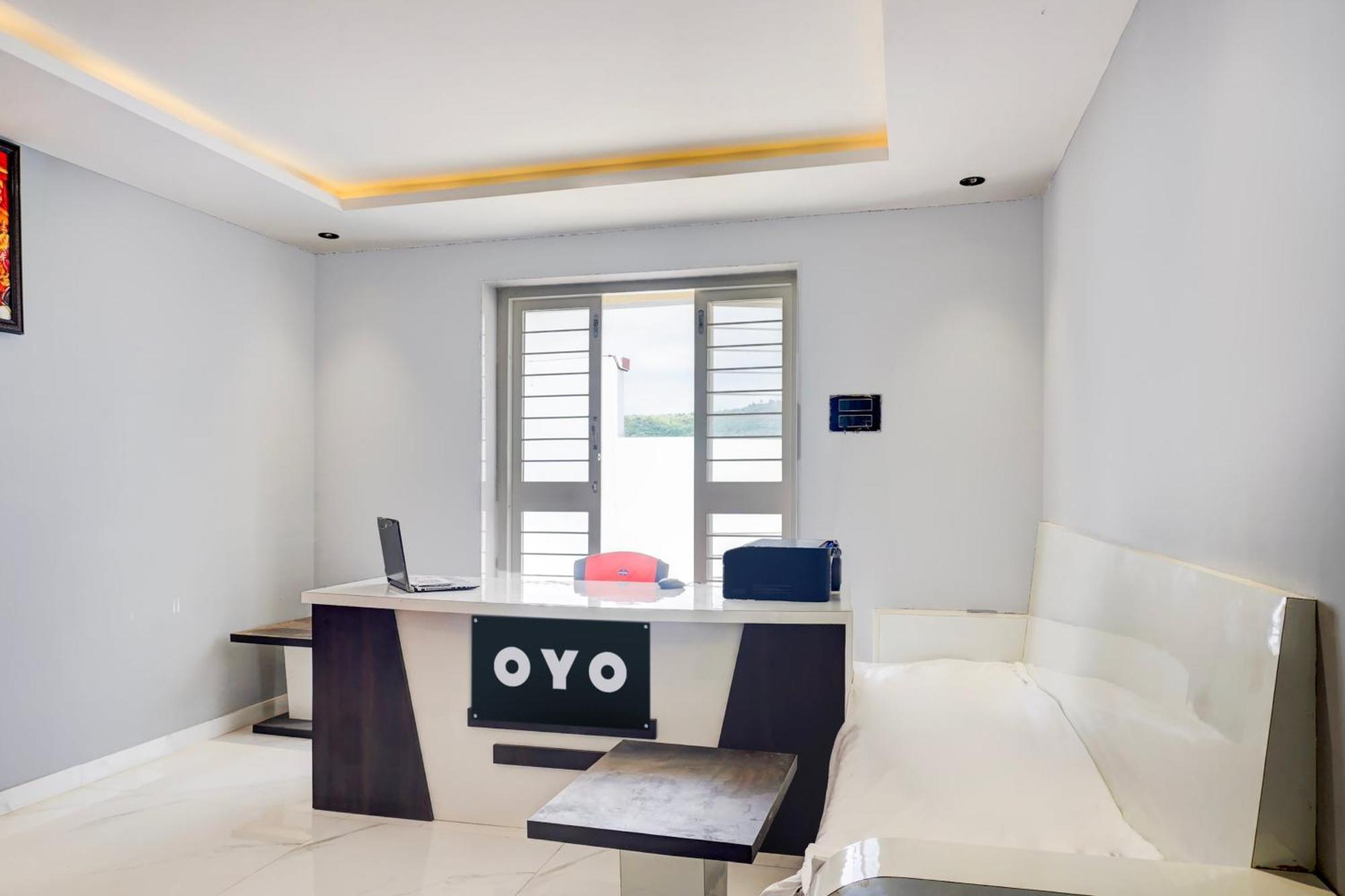 Hotel O Jeevan Restaurant & Lodging Kavathe Kültér fotó